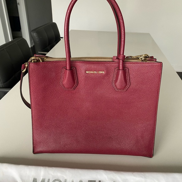 Michael Kors Mulberry Tote Bag - Picture 3 of 8